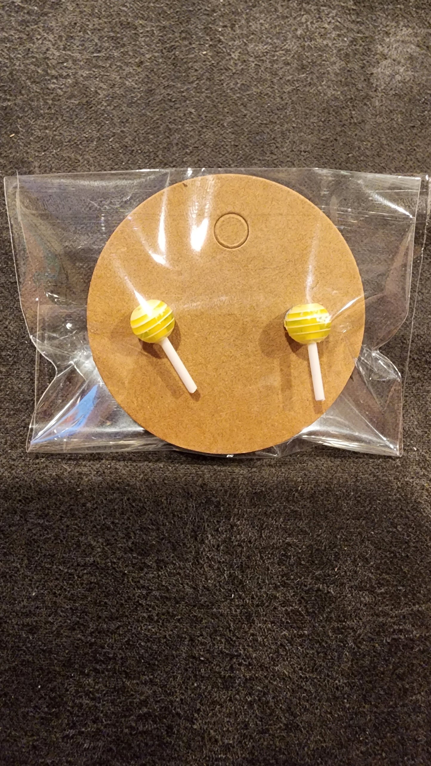 Lolliepop studs