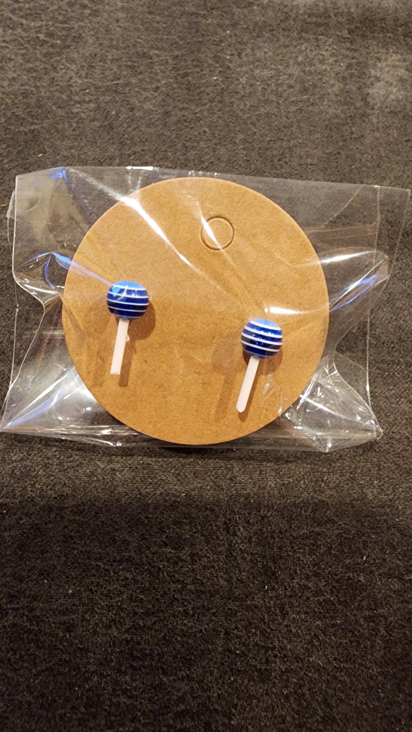Lolliepop studs