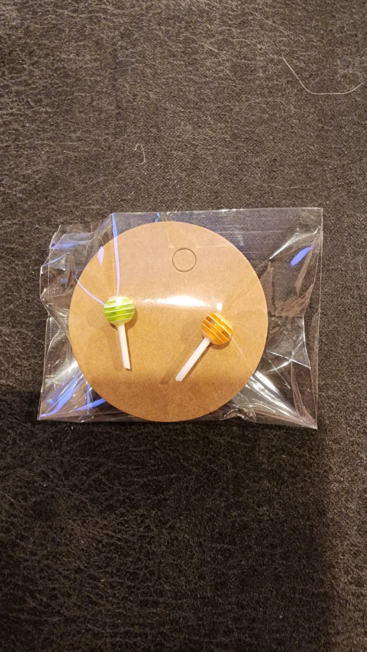 Lolliepop studs