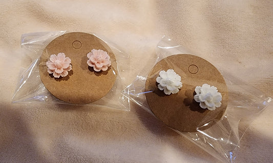 Flower studs
